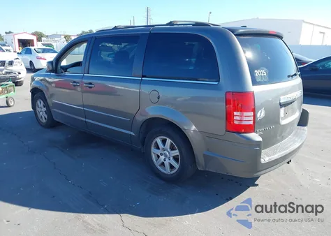 2010 Chrysler Town & Country Touring Plus из США, поврежденный, VIN 2A4RR8DX1AR405174